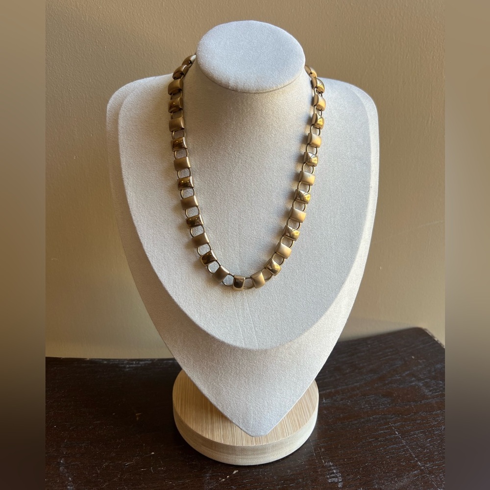 Vintage Gold Tone Necklace